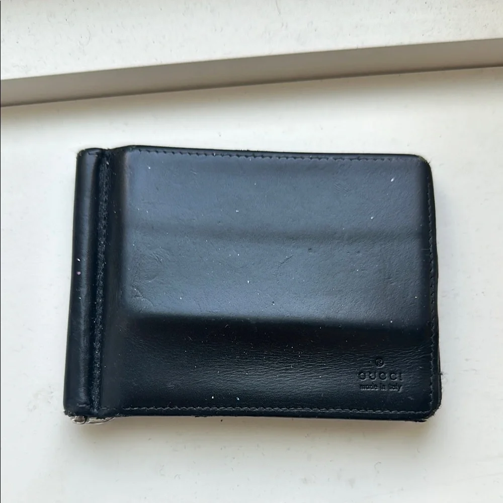Authentic Gucci Sleek Black Wallet